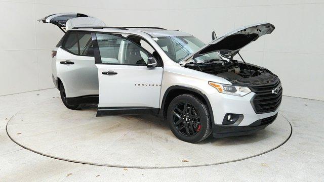 used 2021 Chevrolet Traverse car, priced at $31,422