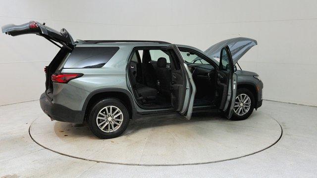 used 2023 Chevrolet Traverse car, priced at $28,292