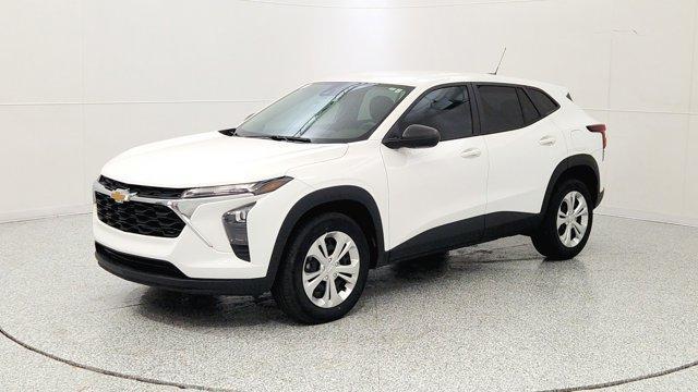used 2024 Chevrolet Trax car, priced at $20,493