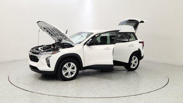 used 2024 Chevrolet Trax car, priced at $20,493