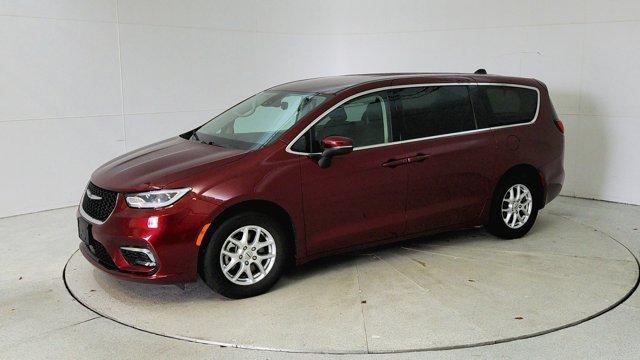 used 2023 Chrysler Pacifica car, priced at $23,293