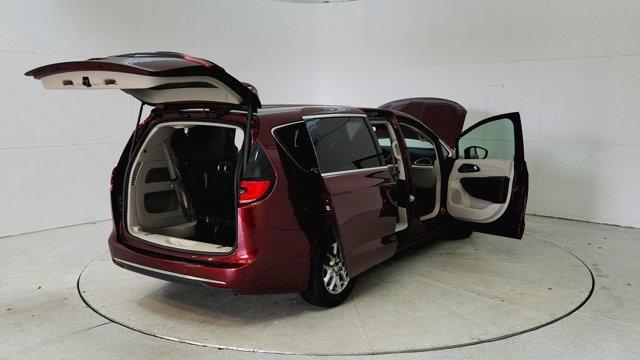 used 2023 Chrysler Pacifica car, priced at $23,293