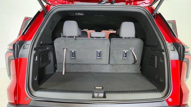 new 2025 Chevrolet Traverse car, priced at $41,988