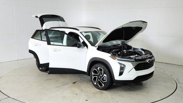 new 2025 Chevrolet Trax car, priced at $25,989