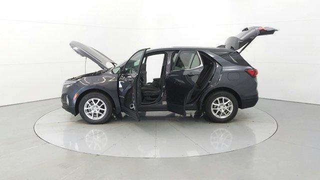 used 2022 Chevrolet Equinox car, priced at $22,291