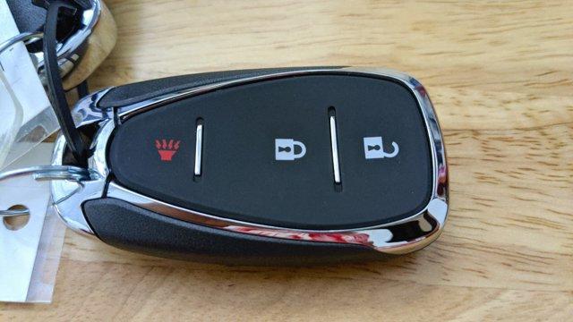 used 2023 Chevrolet Equinox car, priced at $21,491