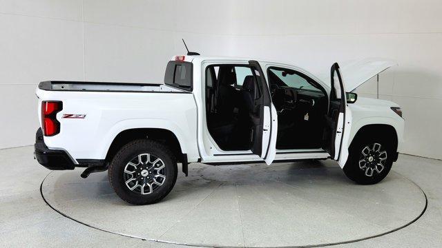 new 2024 Chevrolet Colorado car, priced at $40,995