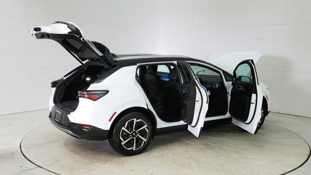 new 2025 Chevrolet Equinox EV car, priced at $43,884