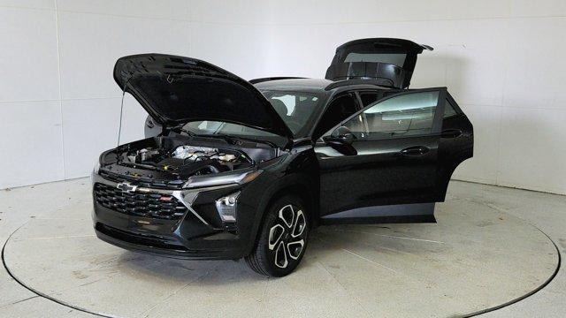 new 2025 Chevrolet Trax car, priced at $25,989