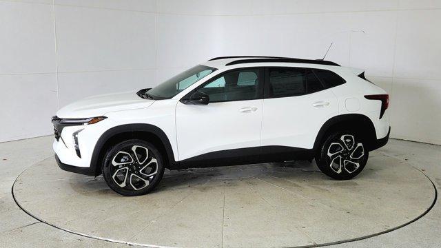new 2025 Chevrolet Trax car, priced at $26,489