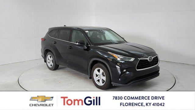 used 2022 Toyota Highlander car, priced at $31,291