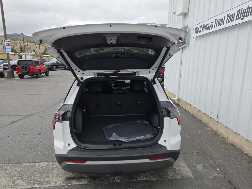 new 2026 Chevrolet Equinox car, priced at $35,555