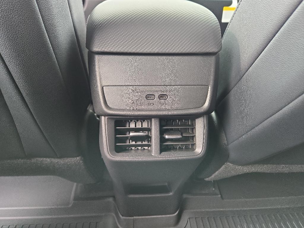 new 2026 Chevrolet Equinox car, priced at $35,555