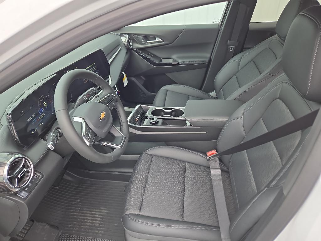 new 2026 Chevrolet Equinox car, priced at $35,555