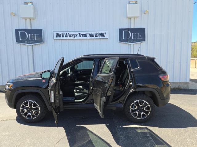 new 2024 Jeep Compass car, priced at $40,243