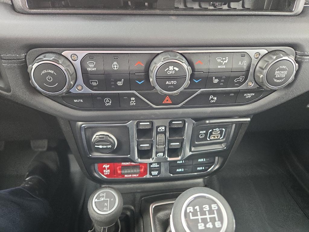 new 2025 Jeep Wrangler car, priced at $60,866
