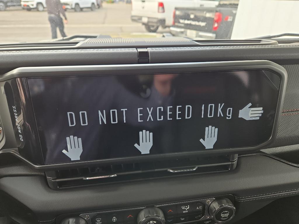new 2025 Jeep Wrangler car, priced at $60,866