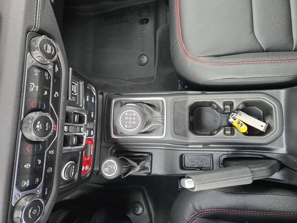 new 2025 Jeep Wrangler car, priced at $60,866