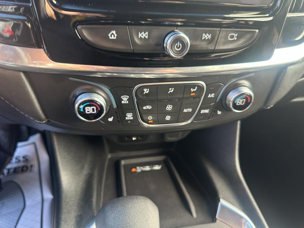 used 2023 Chevrolet Traverse car, priced at $26,299
