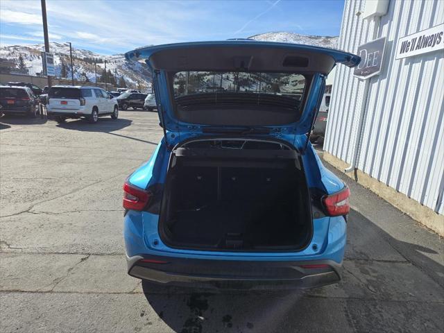 new 2025 Chevrolet Trax car, priced at $27,904