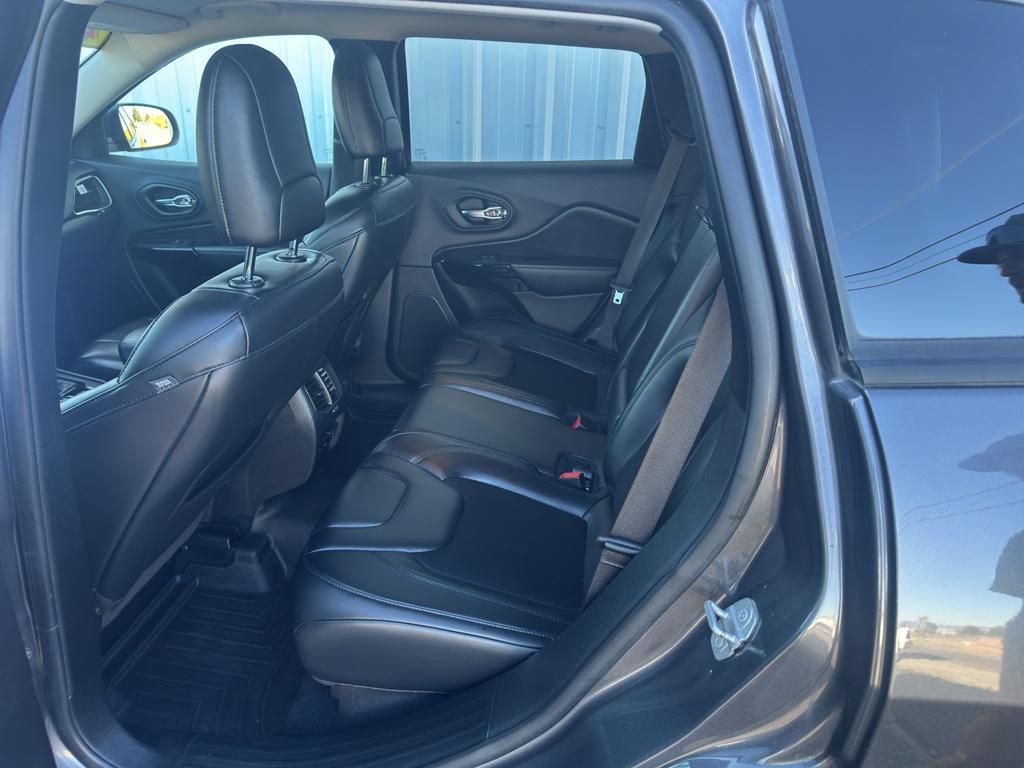 used 2020 Jeep Cherokee car, priced at $20,299