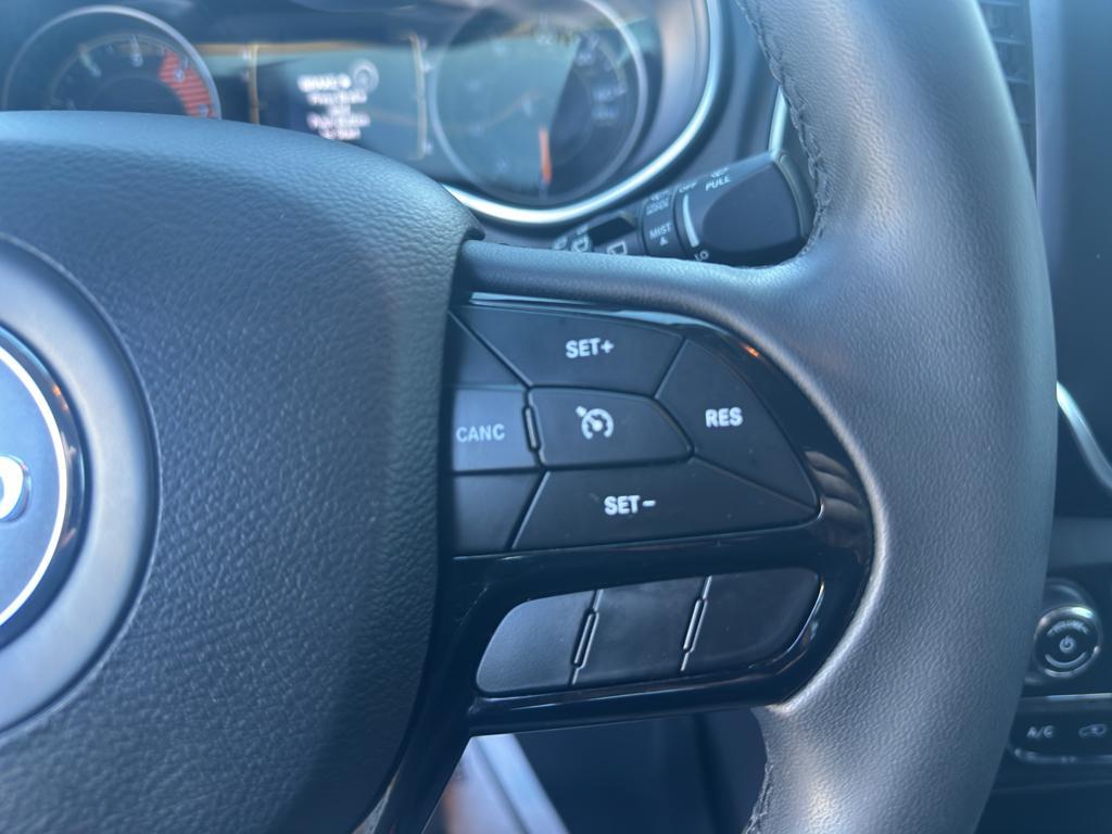 used 2020 Jeep Cherokee car, priced at $20,299