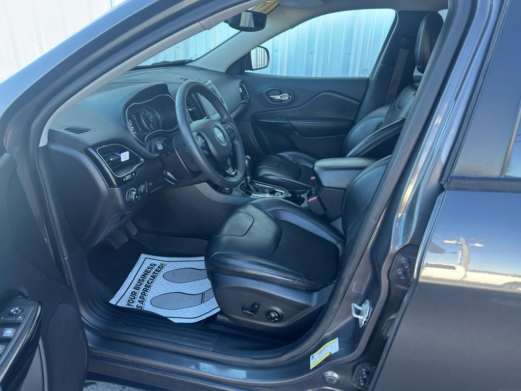 used 2020 Jeep Cherokee car, priced at $20,299