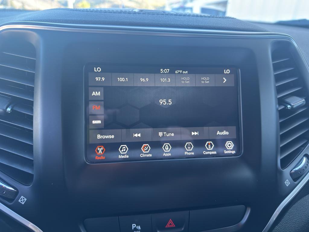 used 2020 Jeep Cherokee car, priced at $20,299