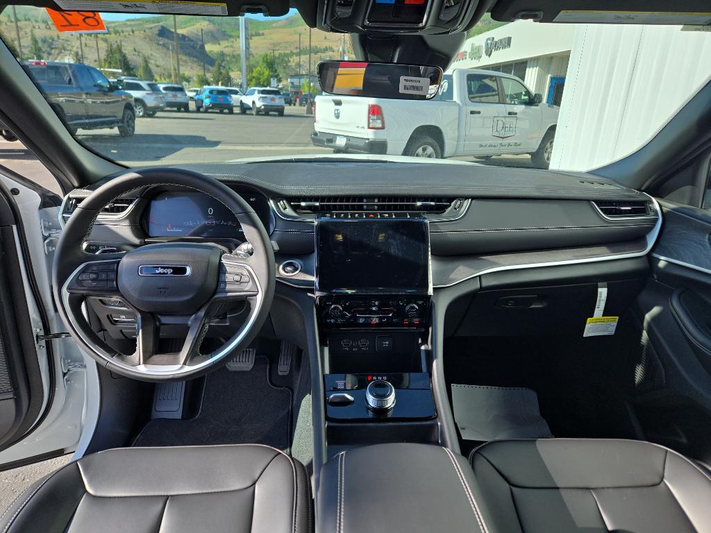 new 2025 Jeep Grand Cherokee L car, priced at $47,362