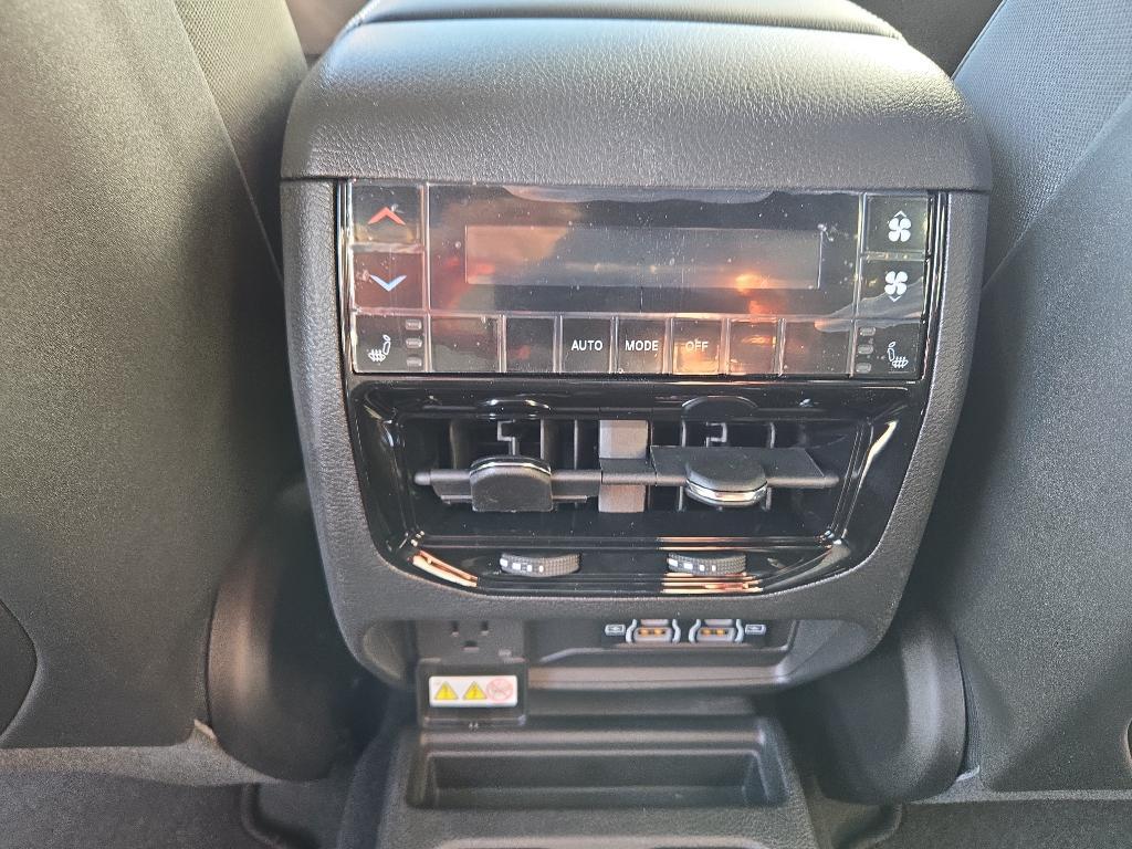 new 2025 Jeep Grand Cherokee L car, priced at $47,362