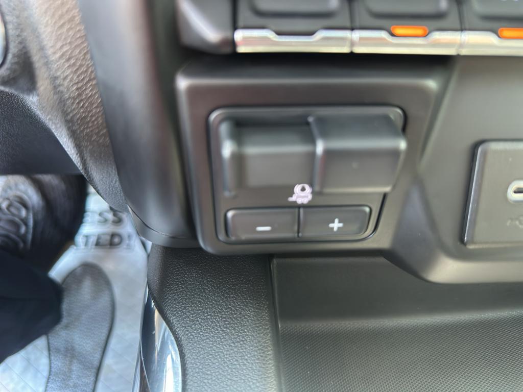 used 2020 GMC Sierra 1500 car, priced at $35,299