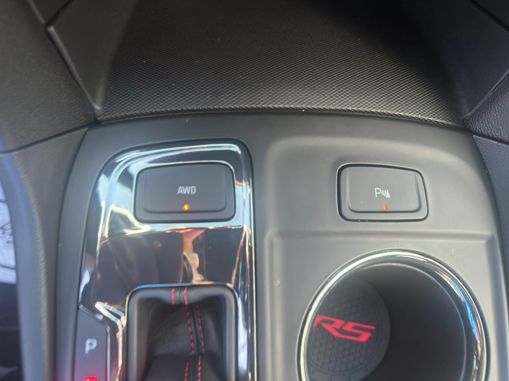 used 2024 Chevrolet Equinox car, priced at $32,299
