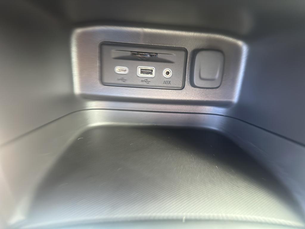 used 2024 Chevrolet Equinox car, priced at $32,299