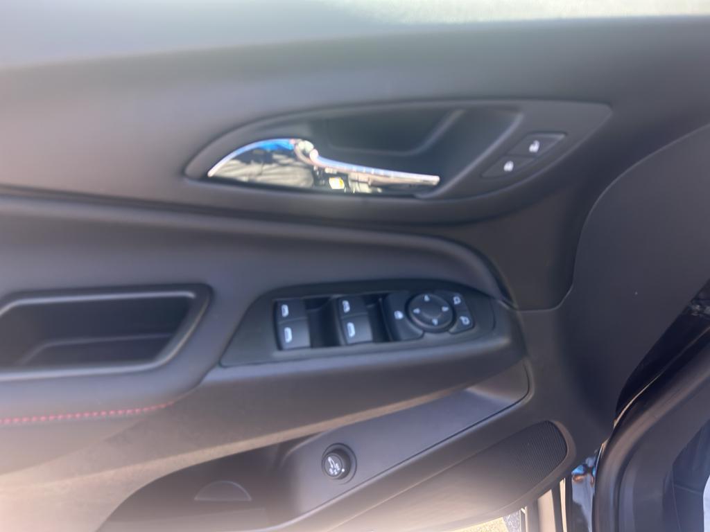 used 2024 Chevrolet Equinox car, priced at $32,299