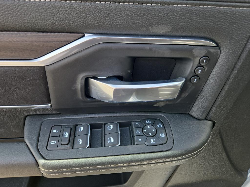 new 2025 Ram 2500 car, priced at $77,776