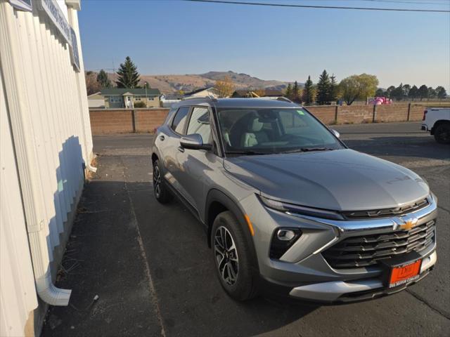 new 2025 Chevrolet TrailBlazer car, priced at $28,254