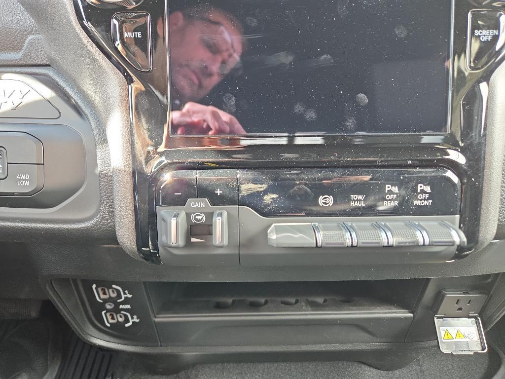 new 2025 Ram 2500 car, priced at $66,582