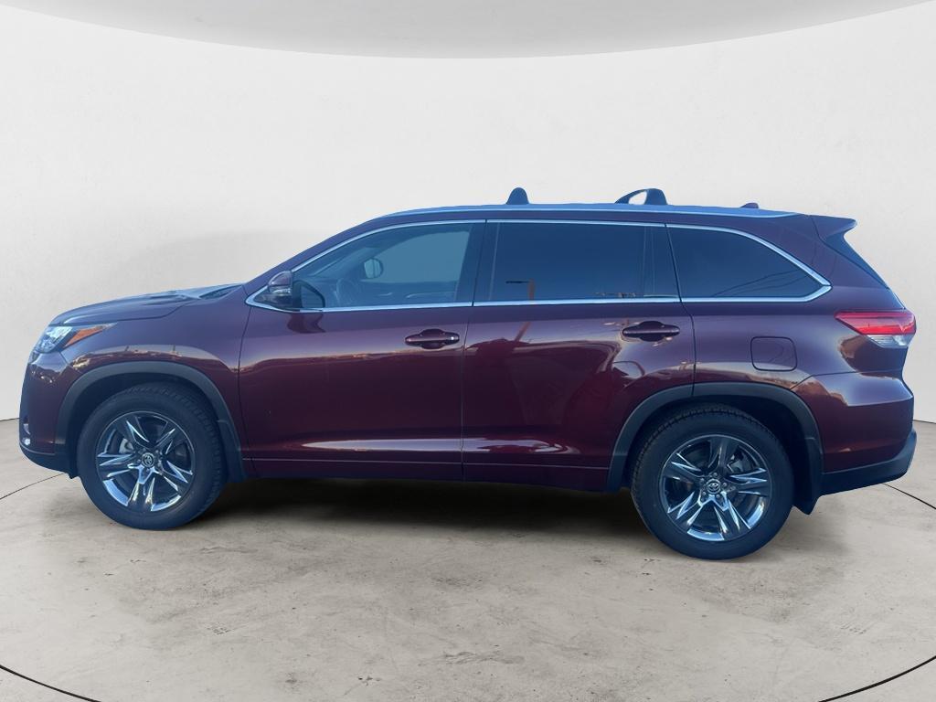 used 2019 Toyota Highlander car, priced at $33,299