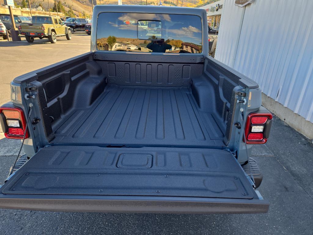 new 2025 Jeep Gladiator car, priced at $55,967