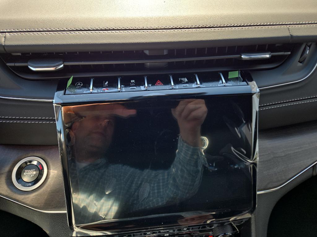 new 2025 Jeep Grand Cherokee car, priced at $56,036