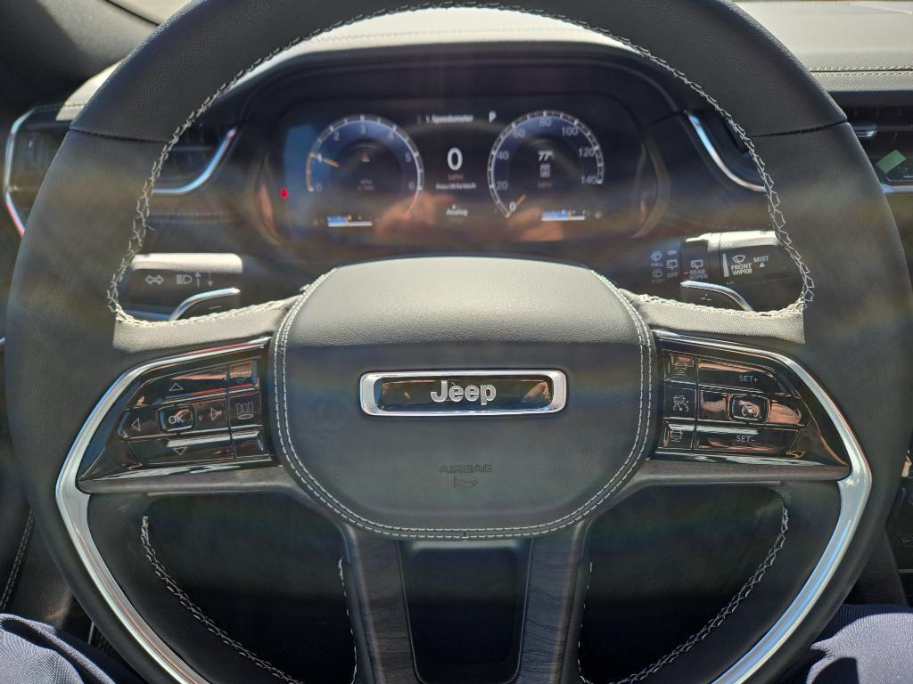 new 2025 Jeep Grand Cherokee car, priced at $56,036