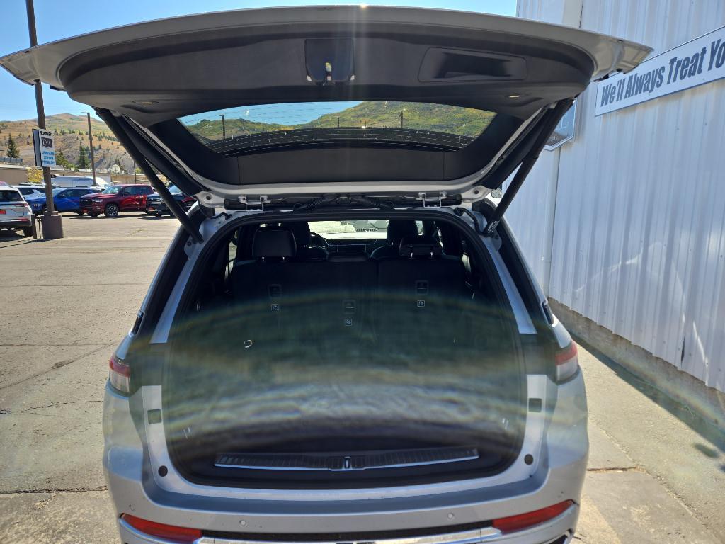 new 2025 Jeep Grand Cherokee car, priced at $56,036