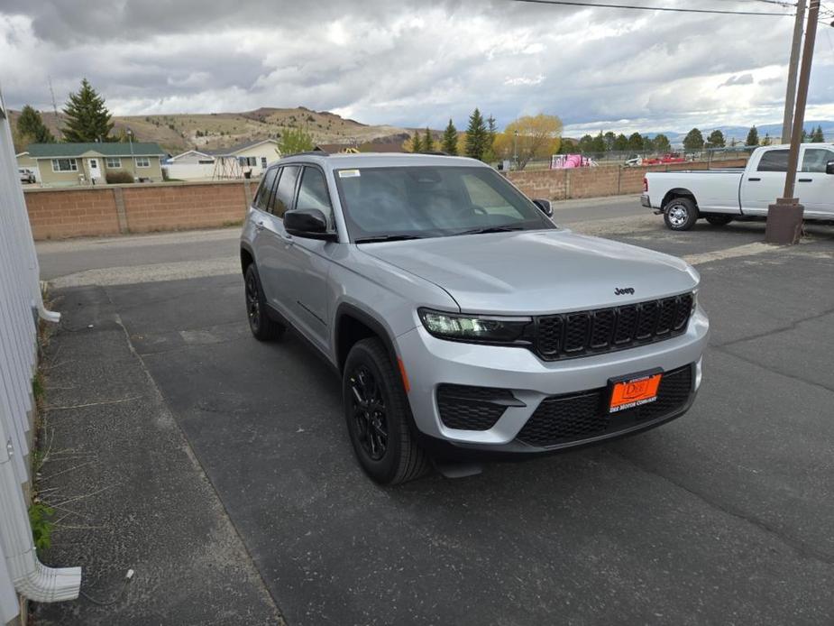 new 2024 Jeep Grand Cherokee car, priced at $48,025