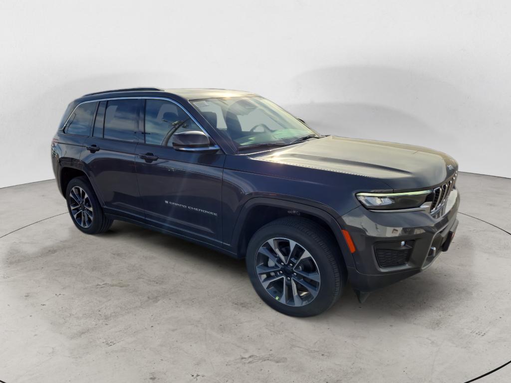 new 2025 Jeep Grand Cherokee car, priced at $60,543