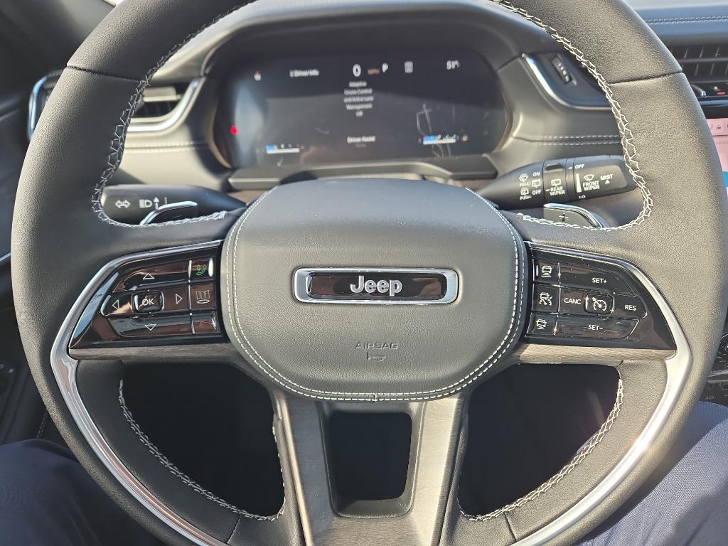 new 2025 Jeep Grand Cherokee car, priced at $60,543