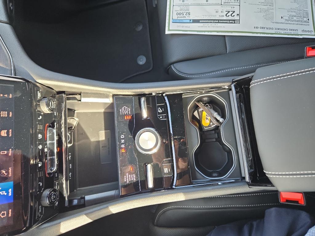 new 2025 Jeep Grand Cherokee car, priced at $60,543