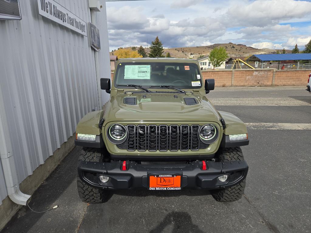 new 2025 Jeep Gladiator car, priced at $58,633