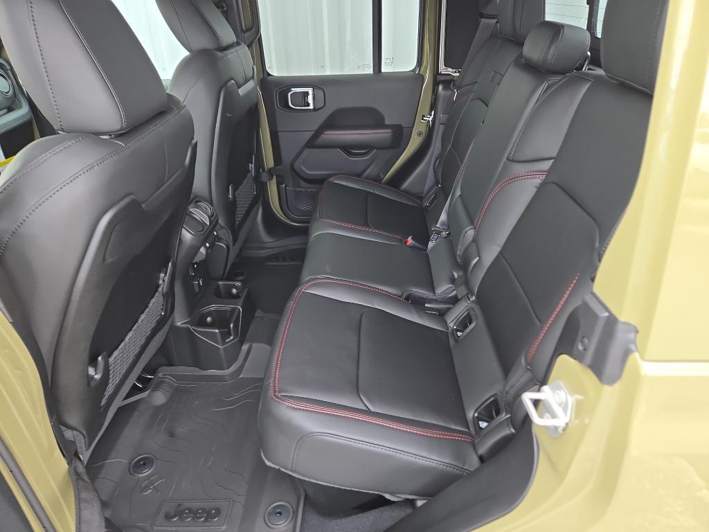 new 2025 Jeep Gladiator car, priced at $58,633