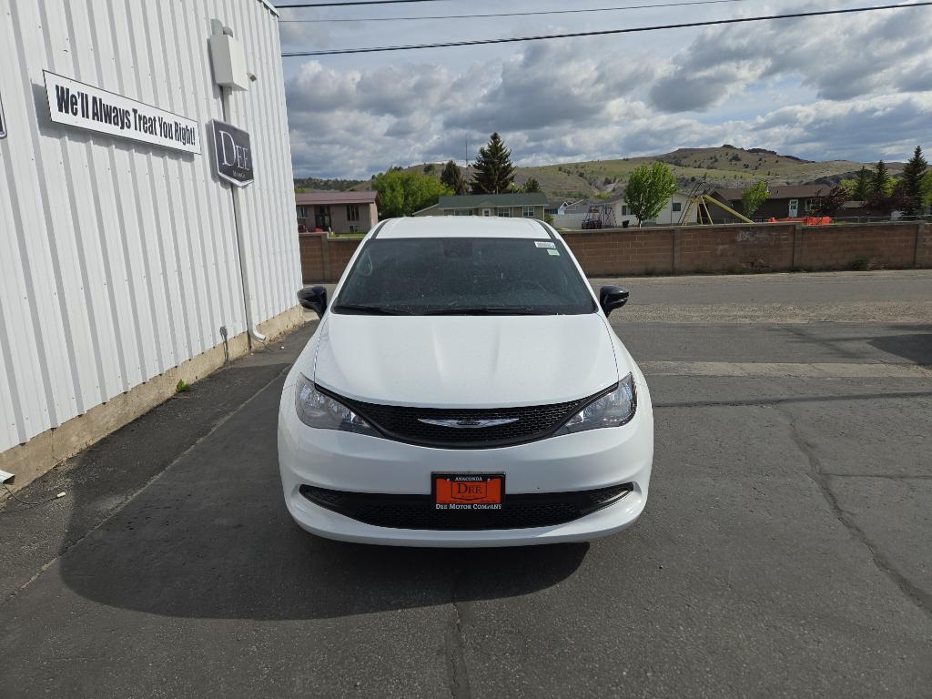 new 2025 Chrysler Voyager car, priced at $39,079