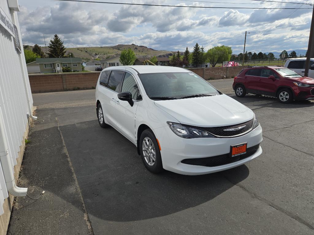 new 2025 Chrysler Voyager car, priced at $39,079